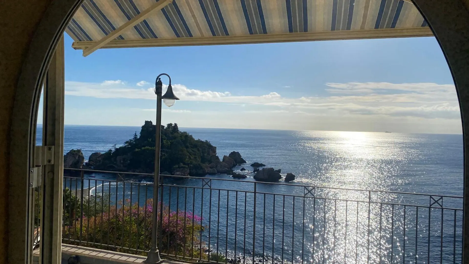 Suite Isola Bella Taormine 0*,